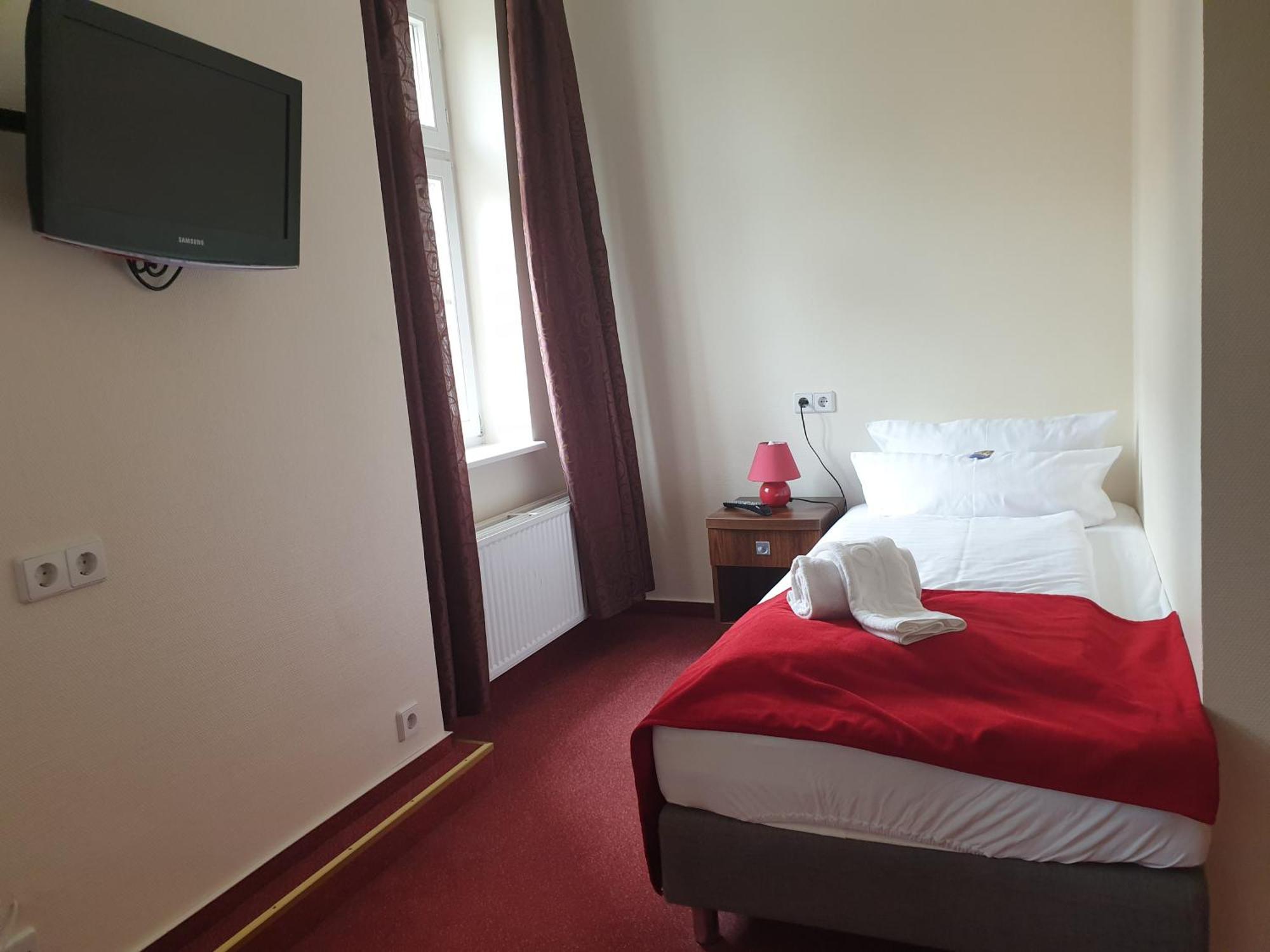 Viadrina Rooms & Apartments Frankfurt-Oder Am Park Im Zentrum Frankfurt  Dış mekan fotoğraf