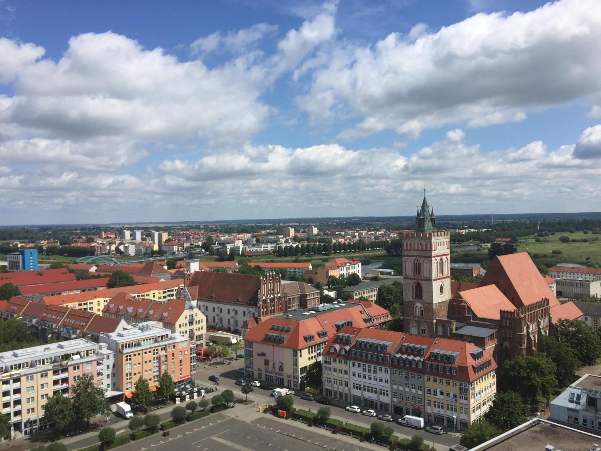Viadrina Rooms & Apartments Frankfurt-Oder Am Park Im Zentrum Frankfurt  Dış mekan fotoğraf